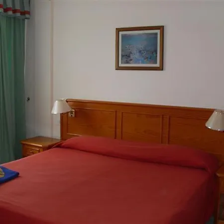 Ramada Residences By Wyndham Tenerife 3*