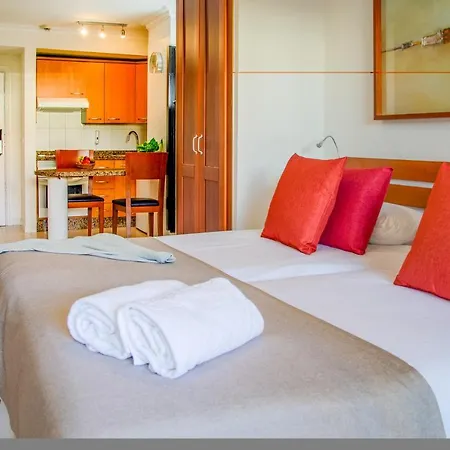 Ramada Residences By Wyndham Tenerife Apartahotel