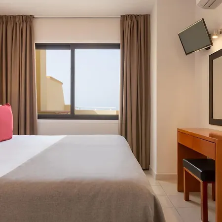 Ramada Residences By Wyndham Tenerife 3*